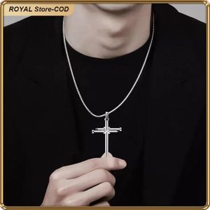 FASHION Chaîne pendentif croix en acier inoxydable unisexe – Bijoux de mode pour hommes et femmes