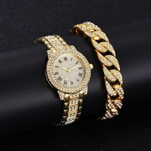 Montre à quartz avec bracelet en acier, chiffres romains et diamants