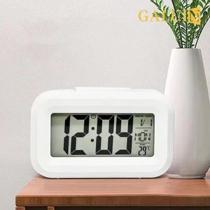GALUIN Réveil numérique LED rétroéclairé, fonction snooze, données de temps, calendrier de bureau, horloge de table électronique multifonction rétroéclairée - blanc