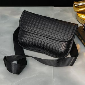 Sac bandoulière tissé en simili cuir  imperméable et léger pour hommes-noir