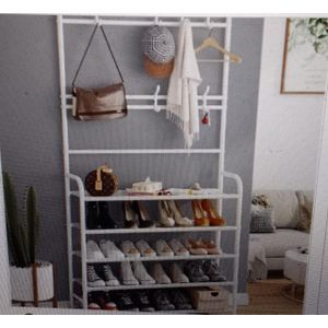 Étagère à chaussures + porte-manteau intégré