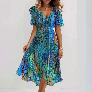 Robe fleurie pour femmes, robe à col en V, robe de vacances à la plage