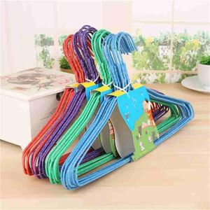 Lot de 6 Cintres Ménage Séchage et Suspension de Vêtements Support Vêtements Suspendus et Séchoirs Crochet de Rangement Cintre