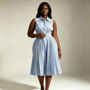 Robe femme de haute qualité à rayures col revers et boutonnée adaptée pour le travail les sorties et les réunions