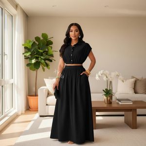 Ensemble Femme Chic Noir – Haut Crop Boutonné & Jupe Longue Taille Haute Élégante