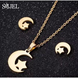 Ensemble chaine et boucles d'oreilles pendentif lune et Étoile 45cm Doré, En Acier Inoxydable idéal cadeau de saint valentin pour vos femme