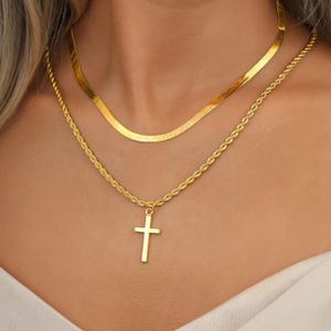 Collier Chaîne Torsadée Homme Tendance HipHop Pendentif Croix en Acier Inoxydable