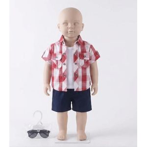ENSEMBLE PETIT GARCON CHEMISE CARRELEE ROUGE + TEESHIRT SANS MANCHE + CULOTTE+LUNETTES SOLAIRES