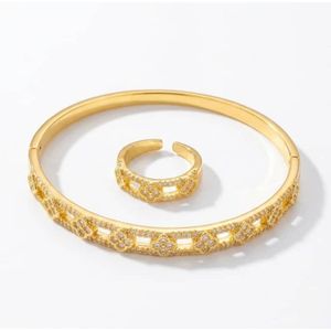 Ensemble Bracelet & Bague -Jonc Trèfle Impérial, Parure de Bijoux Dorée pour Femme.