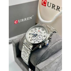Curren Montre homme en acier inoxydable argent fond blanc 