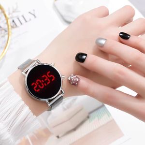 Montre Digitale LED Luxe Argentée Unisexe 