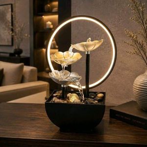 Fontaine de table avec fleur de lotus rose
