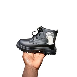 Mode Chaussure montante noir