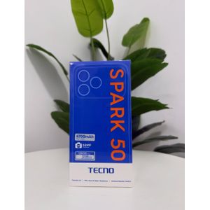Tecno Smartphone Spark 50 - Écran HD+ - 128GB ROM / 12GB RAM (Extended) - Caméra 50MP - Batterie 6700mAh - IP64