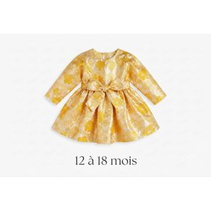 Robe spéaciale dorée 