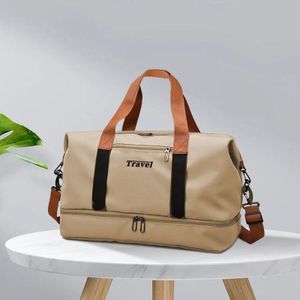 Sac de sport et voyage kaki étanche avec bandoulière amovible