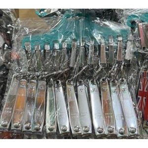 Chic Coupe-Ongles - Kit De Toilettage Acier Inoxydable 12Pcs - Porte clé