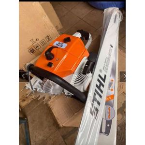 Tronçonneuse Professionnelle 0.70cm³ - Poids 16kg - Milticouleur