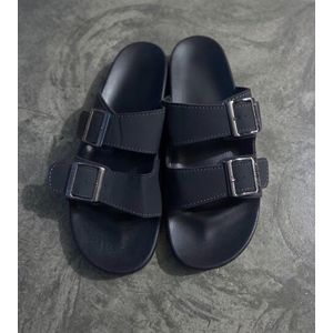 Sandales semelle de taille 