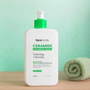 Face Facts Nettoyant Moussant Céramides 400 ml