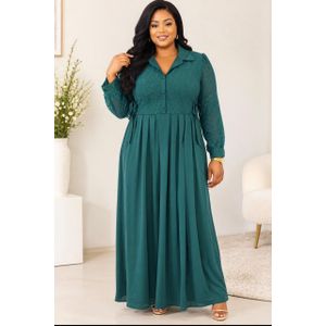 Mode Robe Longue Évasée Vert Émeraude - Haut Chemise en Dentelle, Col Revers, Boutons et Jupe Plissée Chic