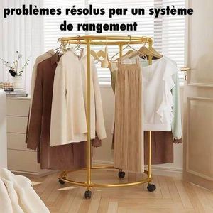 Porte vêtements sur roulettes couleur or