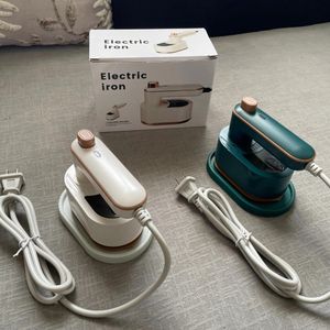 Mini Fer à Repasser Portable de Voyage – Défroisseur Vapeur Professionnel 2-en-1 – Design Pliable et Compact