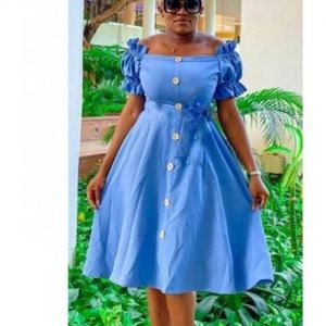Model de robe on sale courte volante en pagne
