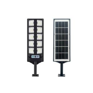 DEUX (2)Très puissante Lampe solaire avec Panneau Solaire Intégré, Télécommande, capteurs de Lumière, Résistance À Eau