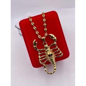 Chaîne Grains De Café Medaille Scorpions