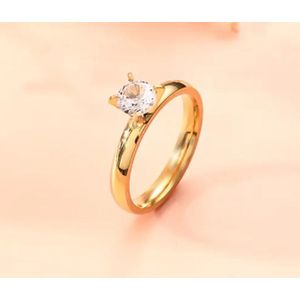In Bague de fiançailles dorée avec pierre solitaire en zircon