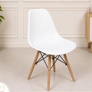 Chaise scandinave moderne 