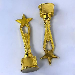 Trophées étoiles en résine dorée