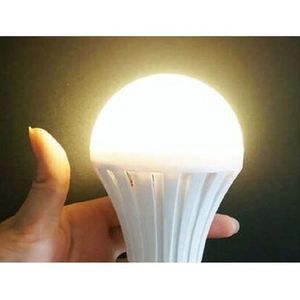 SmartCharge LED Ampoule Rechargeable Antichoc (3H D'Autonomie) - Ampoule D'Urgence