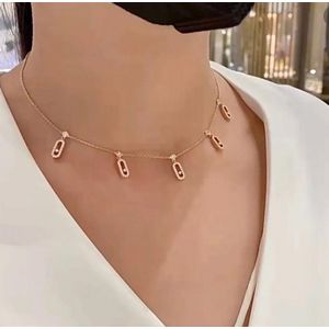 Collier ras-de-cou et boucles d'oreilles 