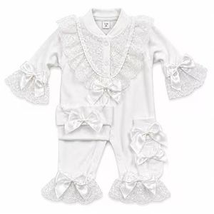 Grenouillère fillette avec dentelle 3-9moisavec Bonnet et moufles - Blanc