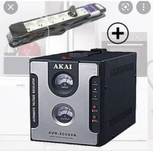 AKAI Stabilisateur Régulateur De Tension Numérique - VA-2000+ Rallonge Offerte