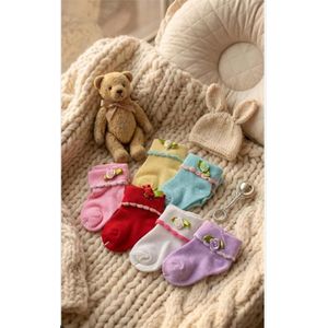 Lot de 02 Chaussettes Bébé Fille à Fleur – 2 paires 