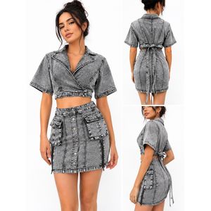 Robe Courte en Denim Trompe-l'Œil – Effet Découpé 
