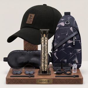 Ensemble de Soins 4-en-1 pour Hommes – Tondeuse à Cheveux avec Accessoires, Casquette de Baseball, Sac Banane Crossbody, Masque de Sommeil Ergonomique