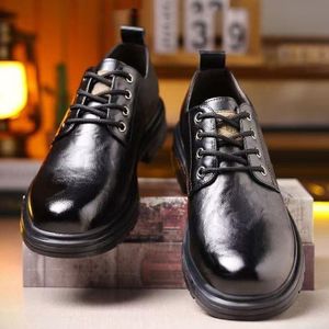Souliers homme décontractés style britannique ville brillants à lacets noirs