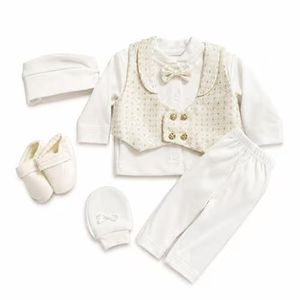 Coffret baptême garçon – Avec motif en doré (Gilet, pantalon, bonnet, gants & chaussures) - Blanc/Or