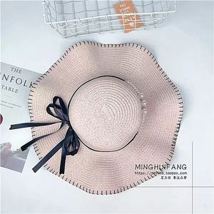 Chapeau De Soleil Et De Plage