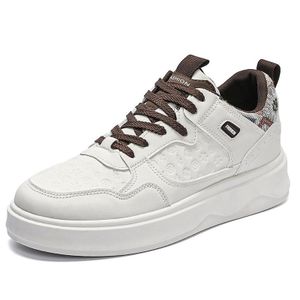 Men Sports Running Shoes Casual Sneakers Spring Skateboarding Shoes Thick Soled