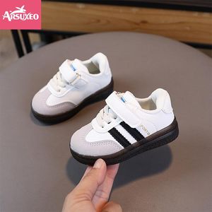 Chaussures pour bébés et enfants (garçons et filles)