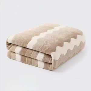 Serviette de bain absorbente super douce - marron