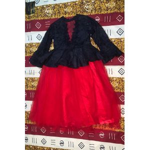 Robe red black