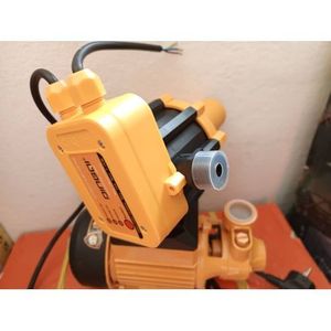 DINGQI Pompes à Eau Suppresseur 0.5HP 370w +automatique