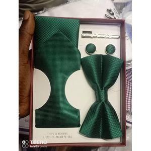 Coffret Accessoires Cravate + Pince + Nœud Papillon + Pochette + Bouton De Manchettes - VERT