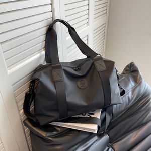 Sac de sport et de fitness imperméable de grande capacité Sac de bagages de voyage en plein air
